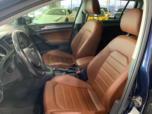 Used 2017 Volkswagen Golf Alltrack S image 18