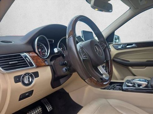 Used 2016 Mercedes-Benz GLE 400 4MATIC image 9