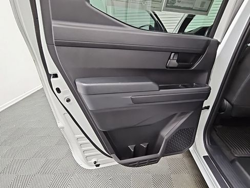 Used 2024 Toyota Tacoma SR image 32