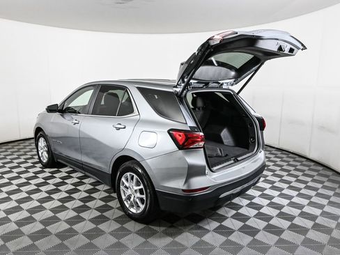 Used 2024 Chevrolet Equinox LT image 32