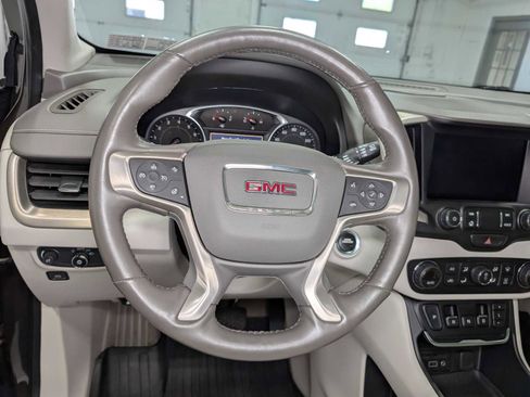 Used 2020 GMC Terrain Denali w/ Denali Premium Package AWD/4WD image 39