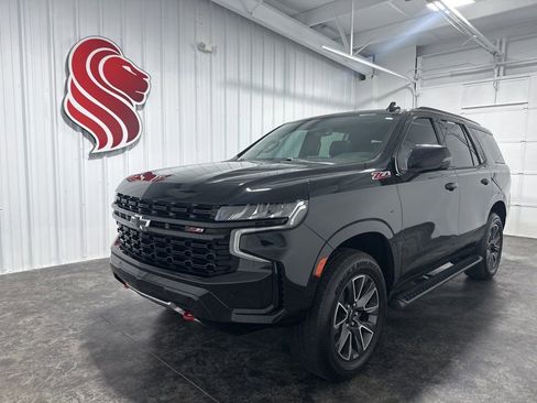 Used 2021 Chevrolet Tahoe Z71 w/ Luxury Package AWD/4WD image 1
