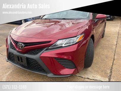 Used 2018 Toyota Camry SE w/ Moonroof Package