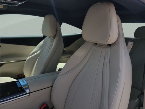 New 2026 Mercedes-Benz CLE 300 4MATIC Coupe image 9