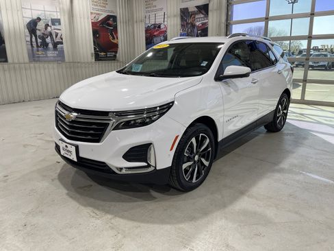 Used 2022 Chevrolet Equinox Premier image 4