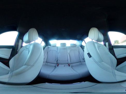 Used 2025 Genesis G70 2.5T image 43