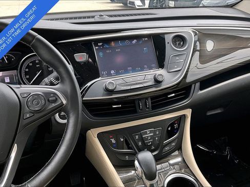 Used 2020 Buick Envision Essence FWD image 9