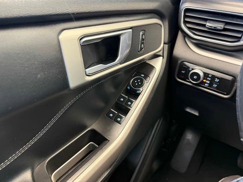 Used 2023 Ford Explorer XLT w/ Equipment Group 202A image 36