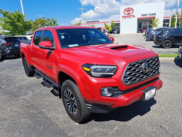 Used 2023 Toyota Tacoma TRD Sport AWD/4WD image 4