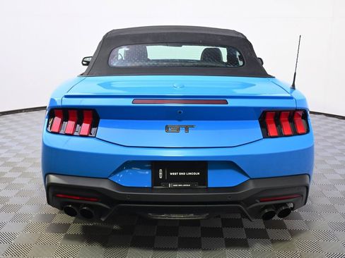 Used 2025 Ford Mustang GT Premium RWD image 5