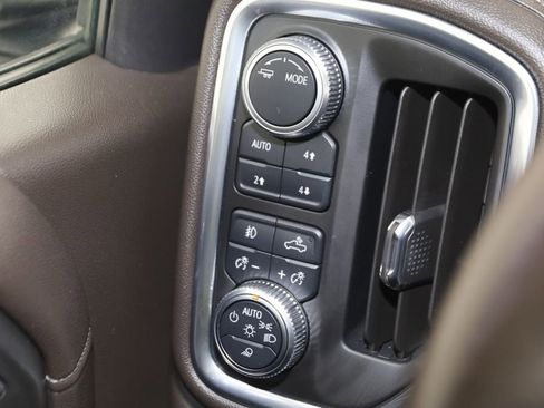 Used 2020 GMC Sierra 1500 SLT w/ SLT Premium Plus Package image 30