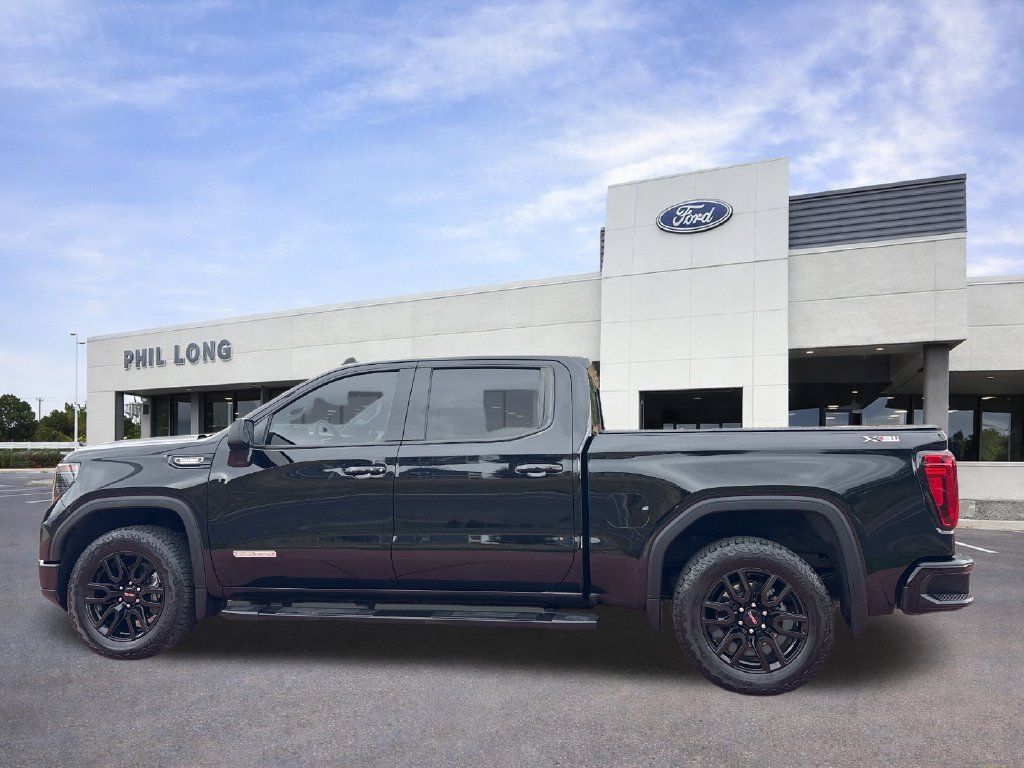 Used 2025 GMC Sierra 1500 Elevation w/ Preferred Package AWD/4WD image 4