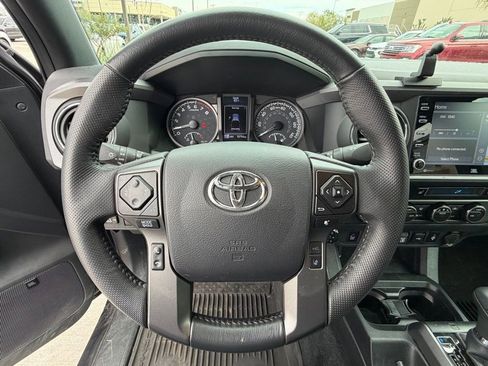 Used 2023 Toyota Tacoma TRD Off-Road w/ TRD Premium Off Road Package image 15