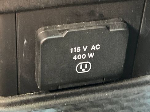 Used 2022 RAM 1500 Limited AWD/4WD image 38