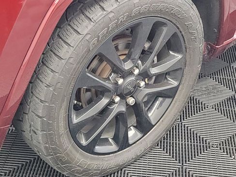 Used 2020 Jeep Grand Cherokee Altitude RWD image 31