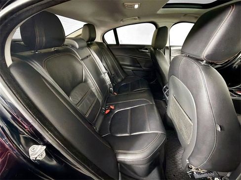 Used 2017 Jaguar XE Prestige image 24