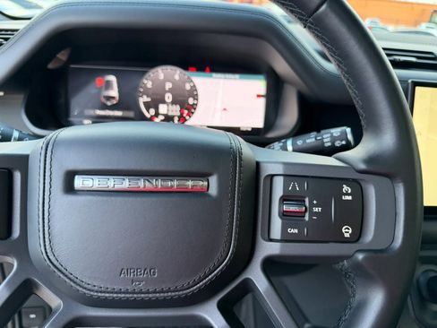 Used 2023 Land Rover Defender 130 X-Dynamic SE AWD/4WD image 38