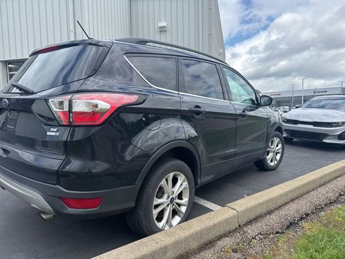 Used 2018 Ford Escape SE w/ SE SYNC Package AWD/4WD image 33