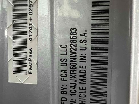Used 2022 Jeep Wrangler Unlimited Rubicon 4xe AWD/4WD image 10