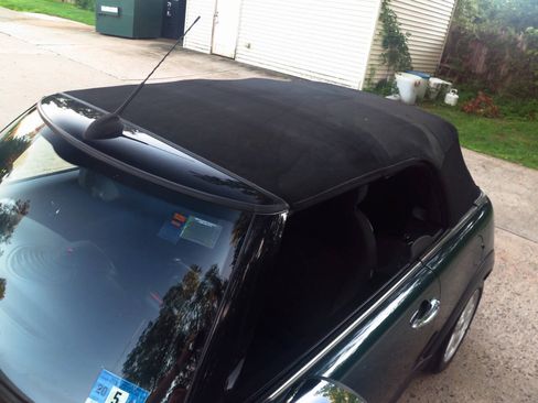 Used 2010 MINI Cooper Convertible FWD image 18