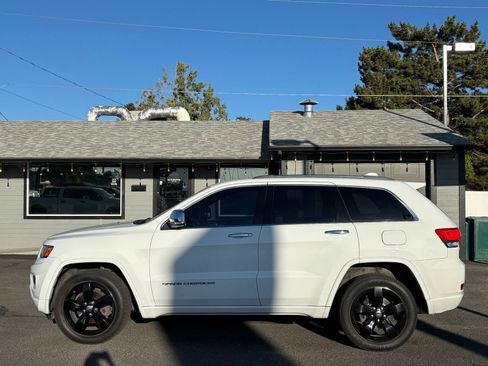 Used 2014 Jeep Grand Cherokee Overland AWD/4WD image 3
