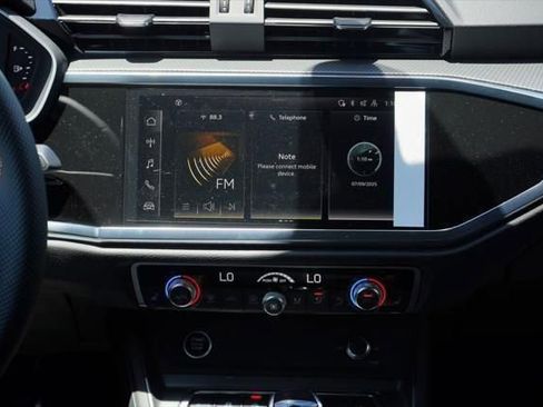 New 2025 Audi Q3 2.0T Premium Plus image 9