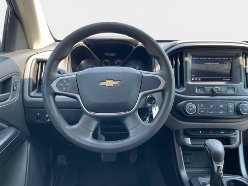 Used 2022 Chevrolet Colorado W/T w/ WT Convenience Package RWD image 12