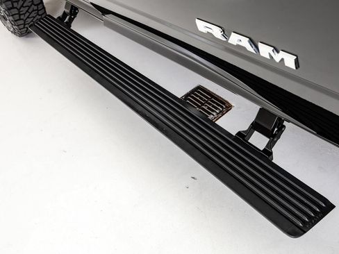 Used 2026 RAM 2500 Limited AWD/4WD image 13