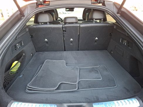 Used 2024 Mercedes-Benz GLC 300 4MATIC image 28