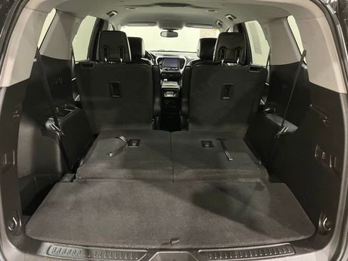 Used 2019 GMC Acadia SLT image 21