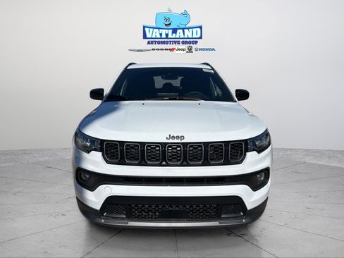 New 2026 Jeep Compass Latitude image 8