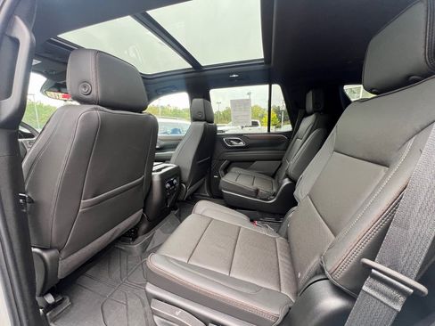 Used 2024 Chevrolet Tahoe High Country w/ Premium Package image 20