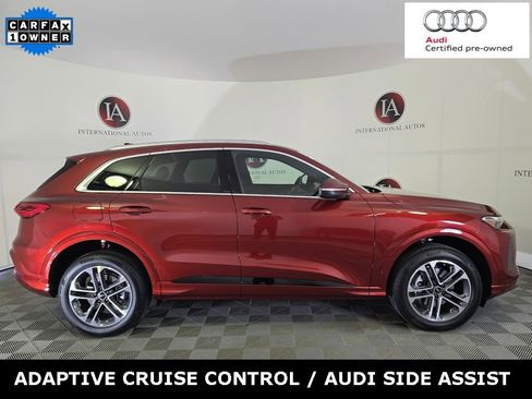 Certified 2025 Audi Q5 Premium image 3
