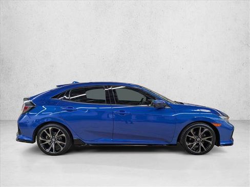 Used 2018 Honda Civic Sport Touring image 4