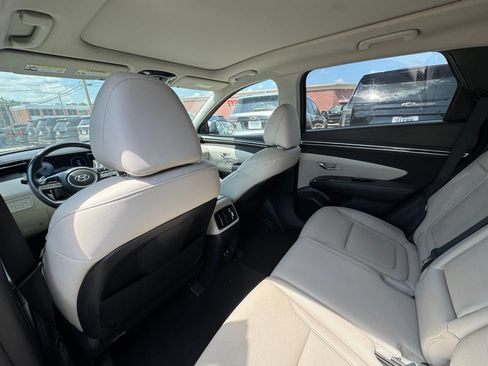 Used 2024 Hyundai Tucson Limited FWD image 25