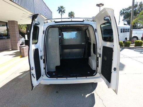 Used 2020 Nissan NV200 SV image 13