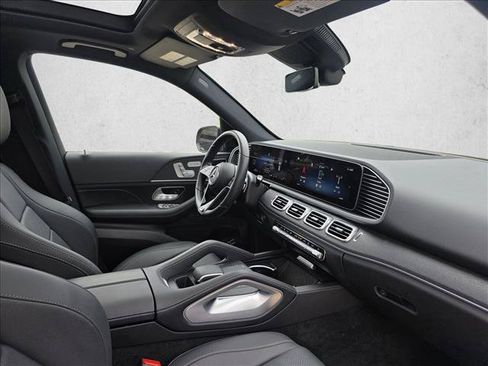 Used 2025 Mercedes-Benz GLE 350 4MATIC image 8