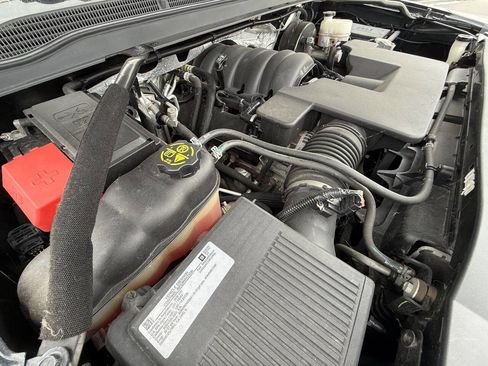 Used 2018 GMC Yukon SLE image 33