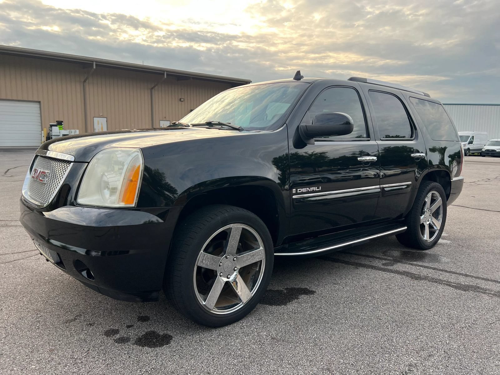 Used 2007 GMC Yukon Denali AWD/4WD image 7