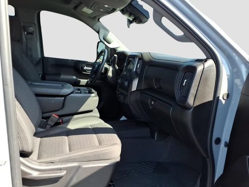 Used 2025 Chevrolet Silverado 2500 Custom w/ Z71 Off-Road Package AWD/4WD image 10