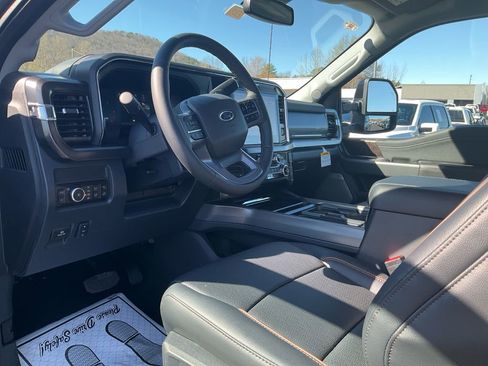 New 2026 Ford F250 Lariat w/ Black Appearance Package AWD/4WD image 15