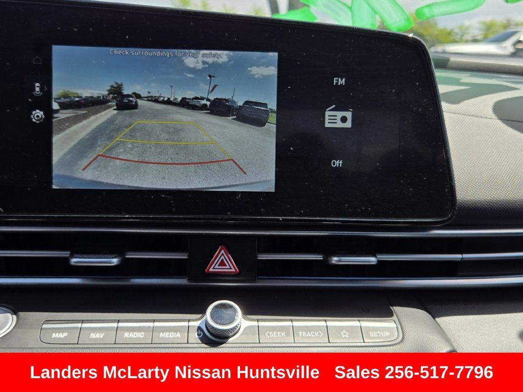Used 2024 Hyundai Elantra SEL FWD image 21