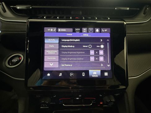 Used 2025 Jeep Grand Cherokee L Laredo w/ Luxury Tech Group I AWD/4WD image 29