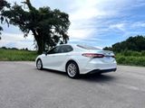 Used 2020 Toyota Camry XLE image 3