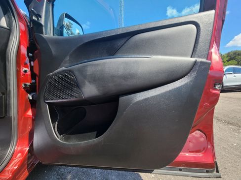 Used 2022 RAM ProMaster City Wagon w/ Lights & Wheels Group image 15