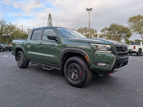 Used 2026 Nissan Frontier PRO-4X w/ Pro-4x Convenience Package image 2