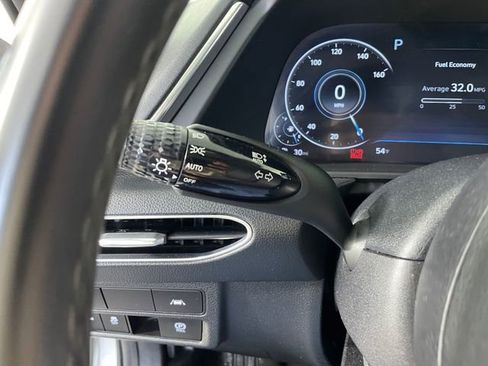 Used 2021 Hyundai Sonata SEL w/ Convenience Package image 14
