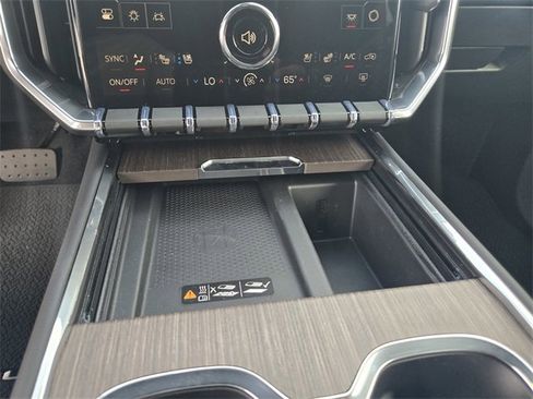 New 2026 GMC Acadia Denali w/ Super Cruise Package image 15