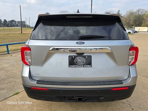 Used 2023 Ford Explorer XLT w/ Class IV Trailer Tow Package image 4