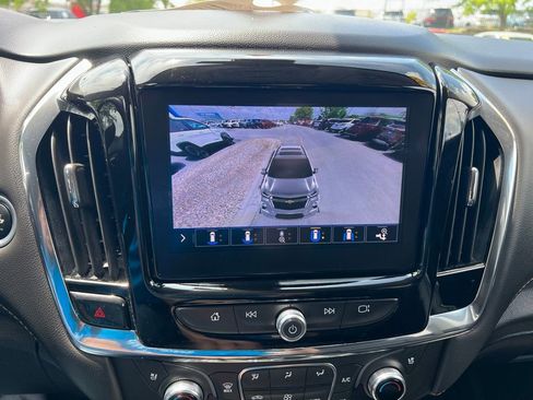 Used 2021 Chevrolet Traverse Premier AWD/4WD image 46
